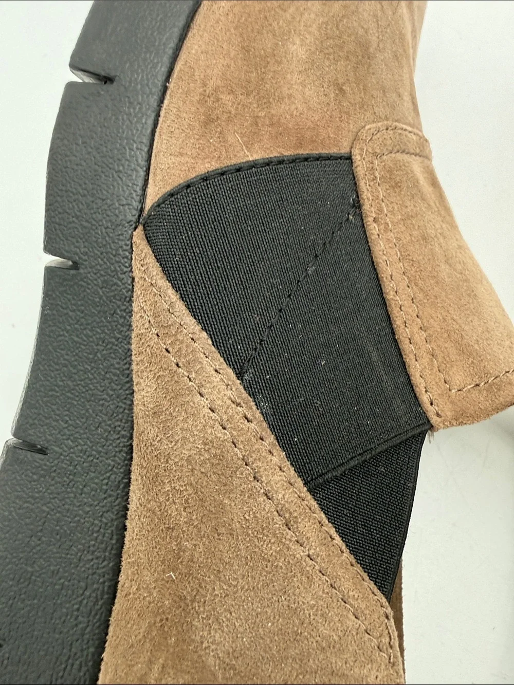 Clarks Tan Suede Slip-On Loafers women 8M casual office comfort retro